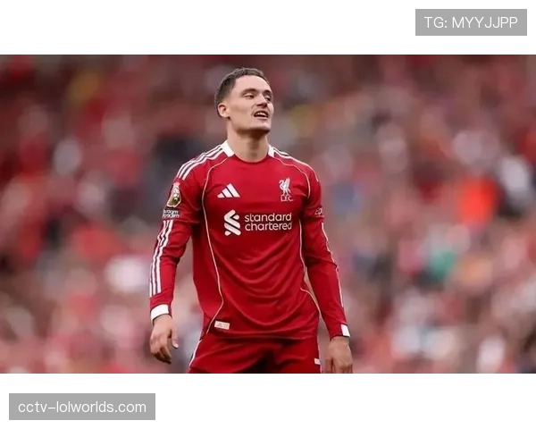 特写:勒沃库森中场核心维尔茨在压迫失败后的瞬间回追与指挥